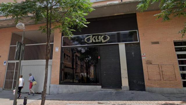 Entrada de la discoteca KLK, en la calle Nuestra Señora del Carmen, en Madrid.