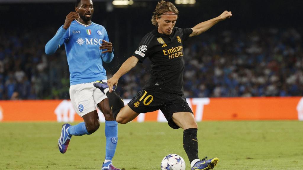 Modric, frente al Nápoles