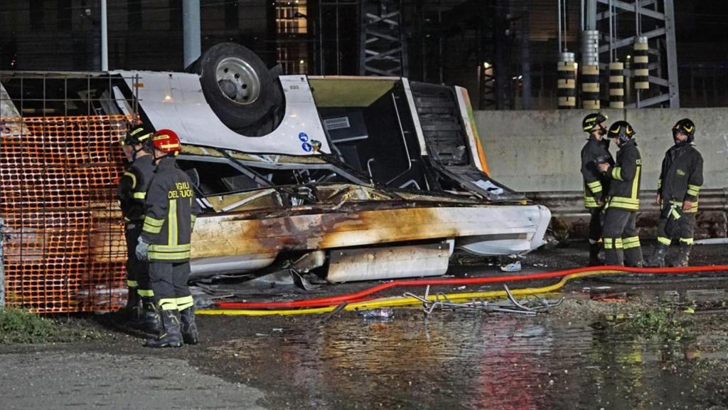 Imágenes del autobús accidentado.