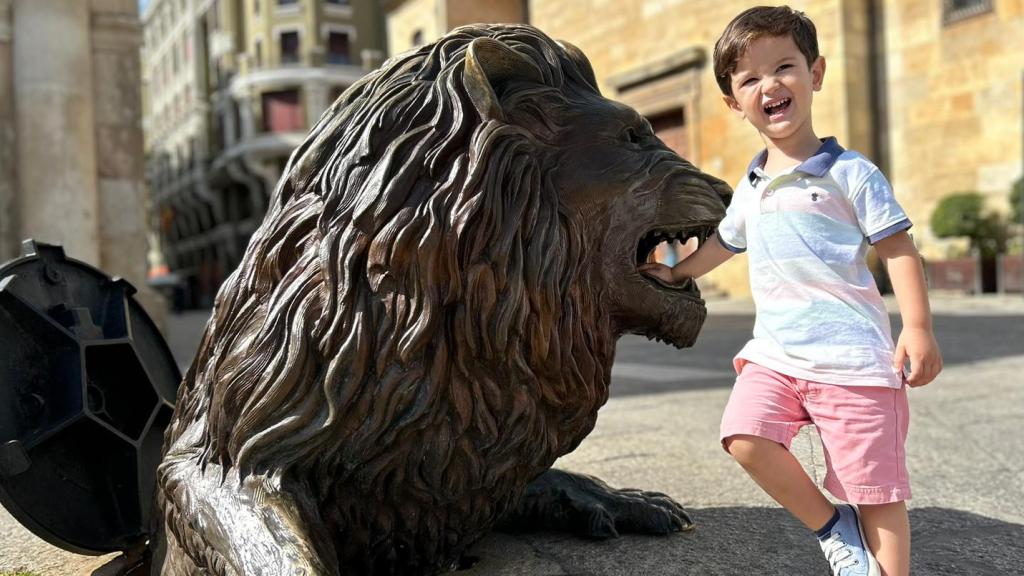 Darío, el pequeño leonés con una enfermedad rara