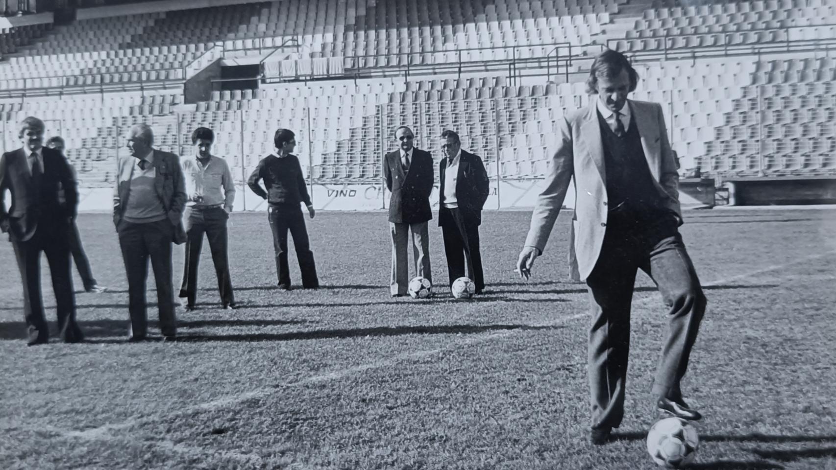 La delegación de Argentina visitando el Rico Pérez.