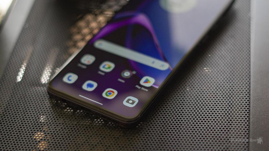 Pantalla del Moto G84