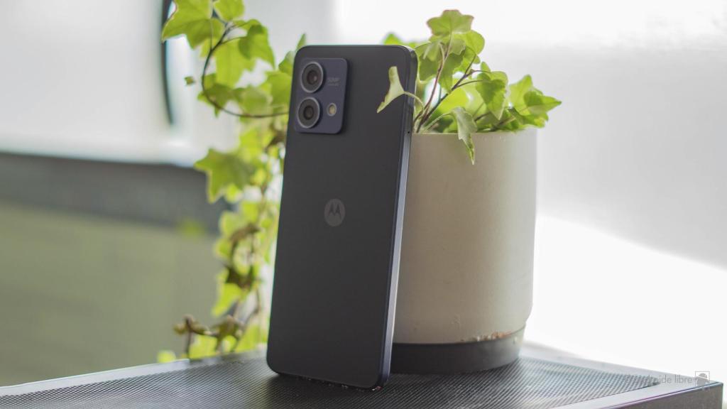 Trasera del Motorola G84