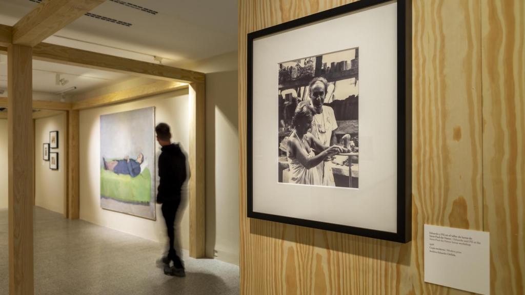 Interior de la exposición 'Artistas y modelos' en la Fundación Canal.
