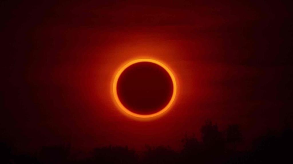 Imagen de archivo de un eclipse solar.