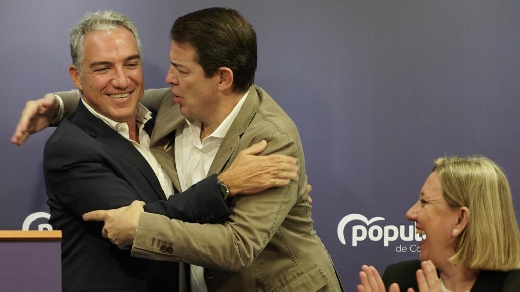 El Coordinador General del PP, Elías Bendodo y el presidente del PP de Castilla y León, Alfonso Fernández Mañueco clausuran en Valladolid, la Junta Directiva Autonómica del PP de Castilla y León