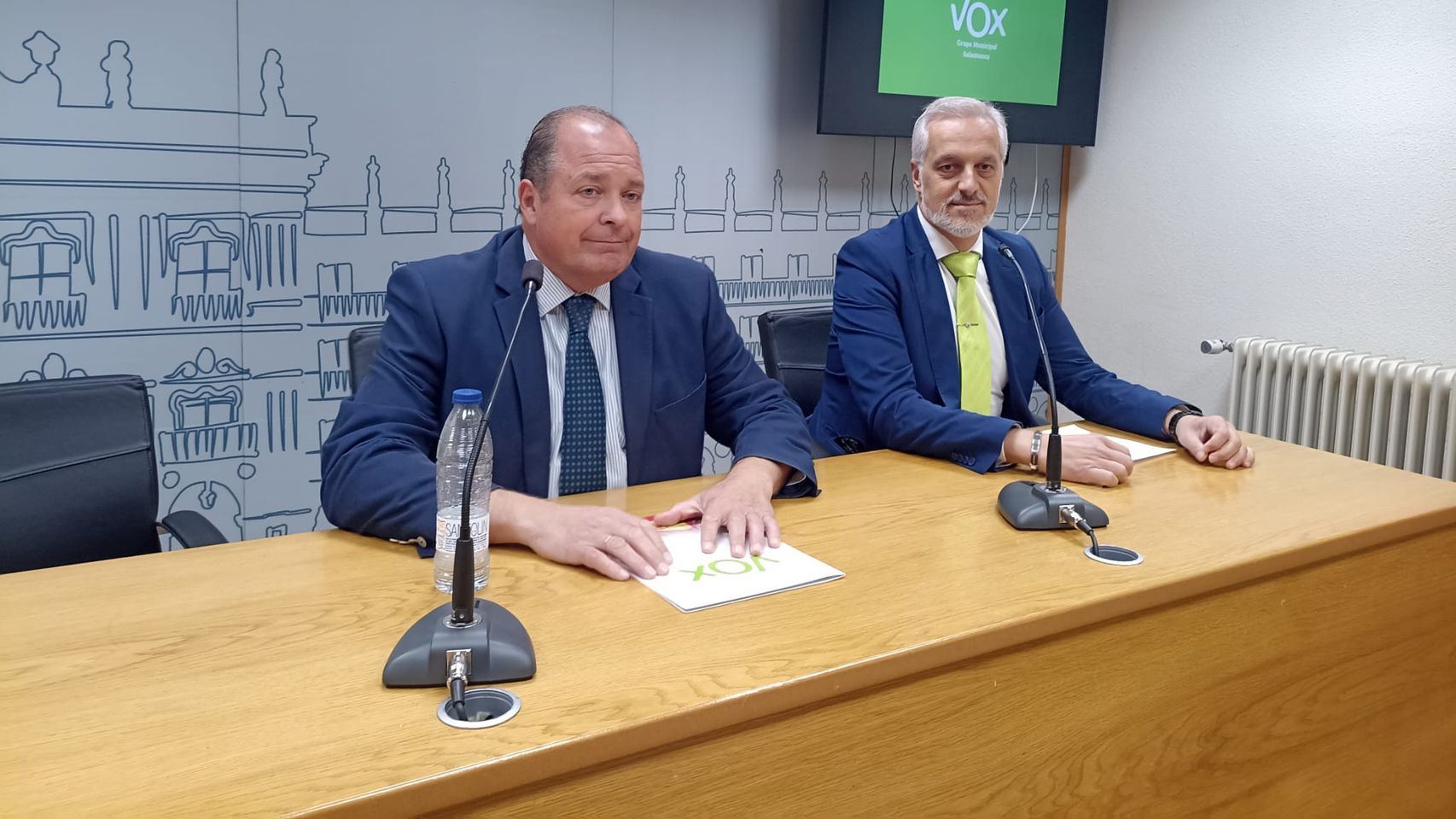 El portavoz municipal de VOX, Ignacio Rivas, en su comparecencia ante los medios