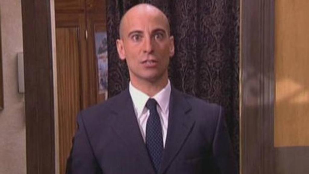 Jaime Ordóñez como Germán, el calvo que habla deprisa en 'Aquí no hay quien viva'.