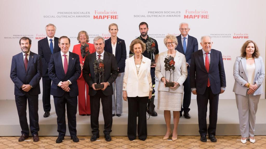 Foto de familia de los Premios Sociales MAPFRE.