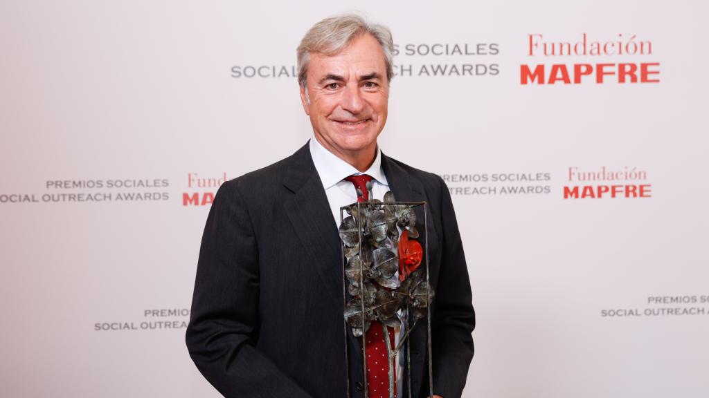 El piloto de carreras Carlos Sainz, ganador del Premio a Toda una Vida Profesional José Manuel Martínez Martínez.