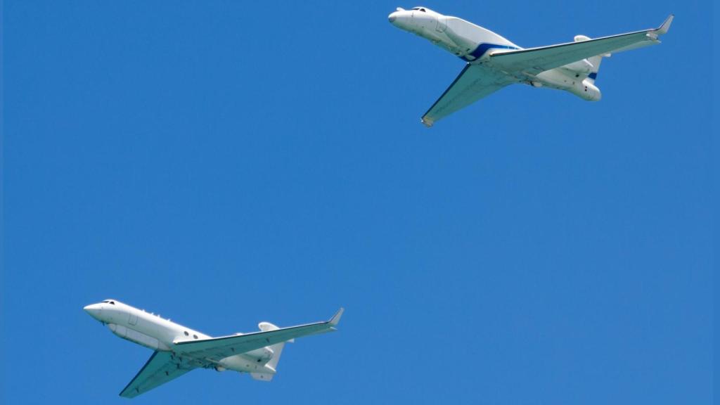 Aviones espía Shavit (izquierda) y Eitam (derecha),