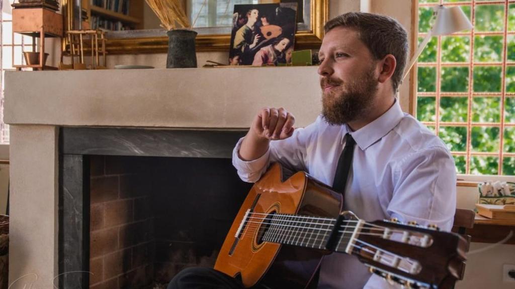 Alejandro Hurtado ha ganado los mejores festivales de España de guitarra flamenca.