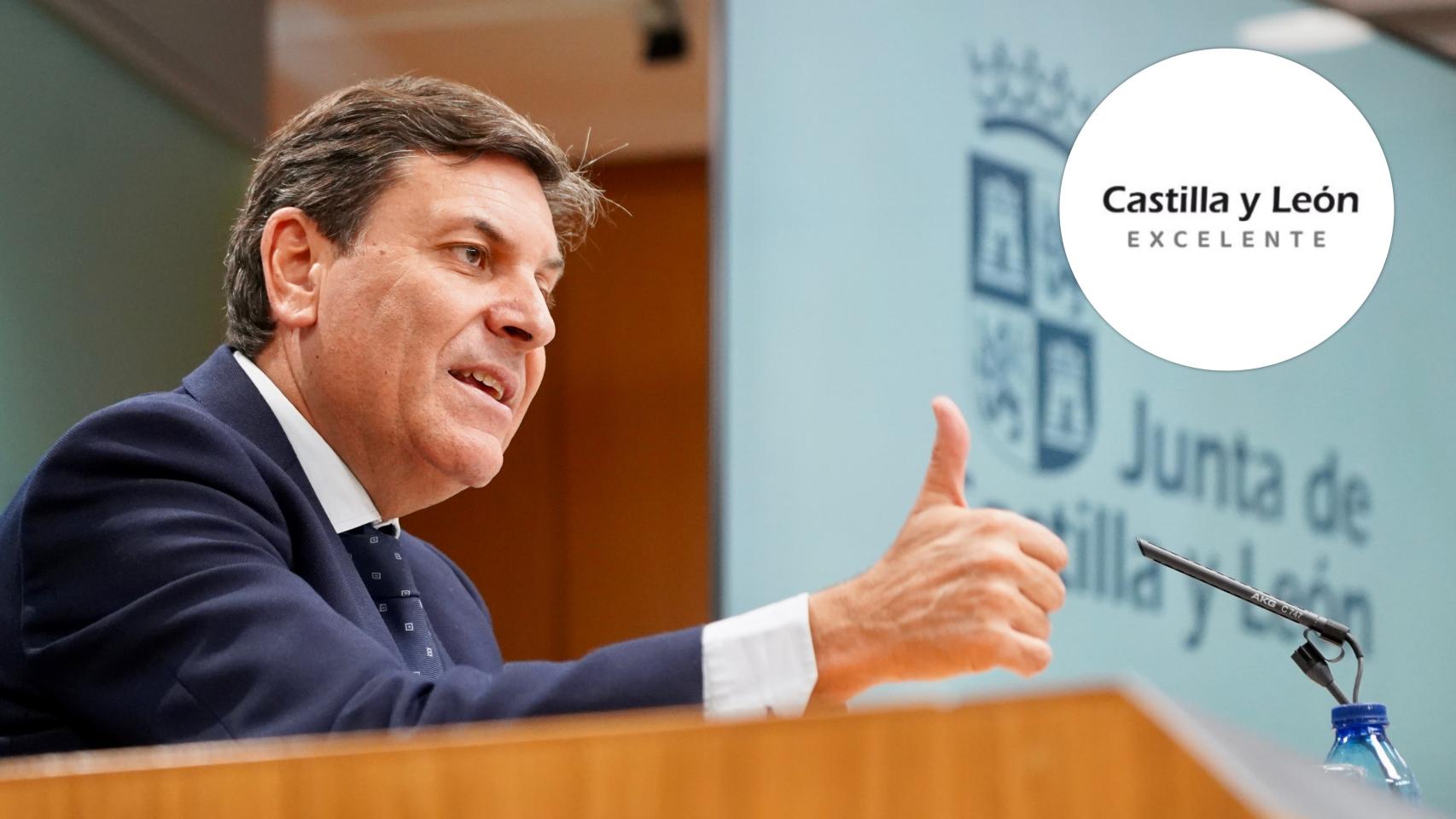 El consejero de Economía y Hacienda y portavoz, Carlos Fernández Carriedo, en la rueda de prensa posterior al Consejo