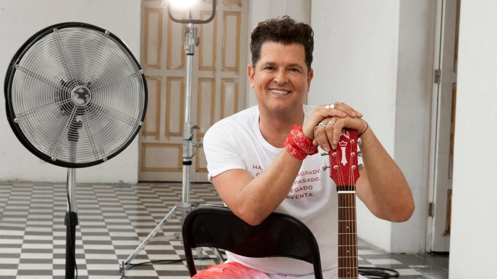 Carlos Vives celebra 30 años de carera musical.