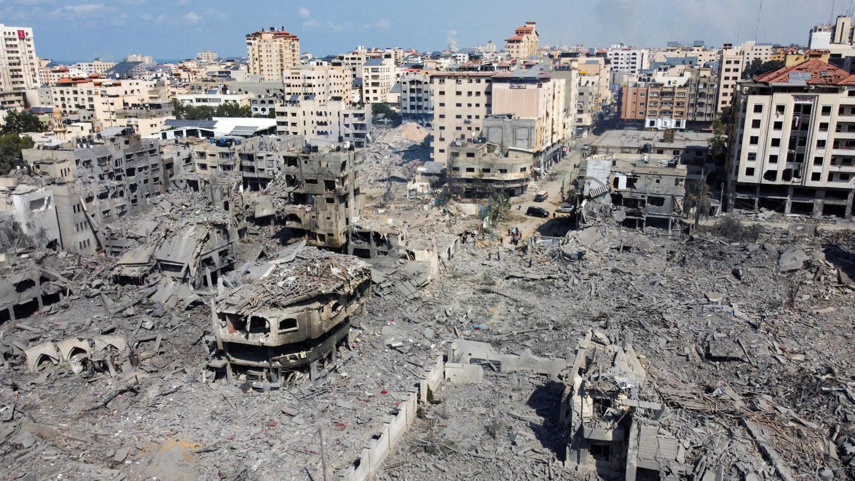 Imagen aérea de un bombardeo israelí a Gaza.