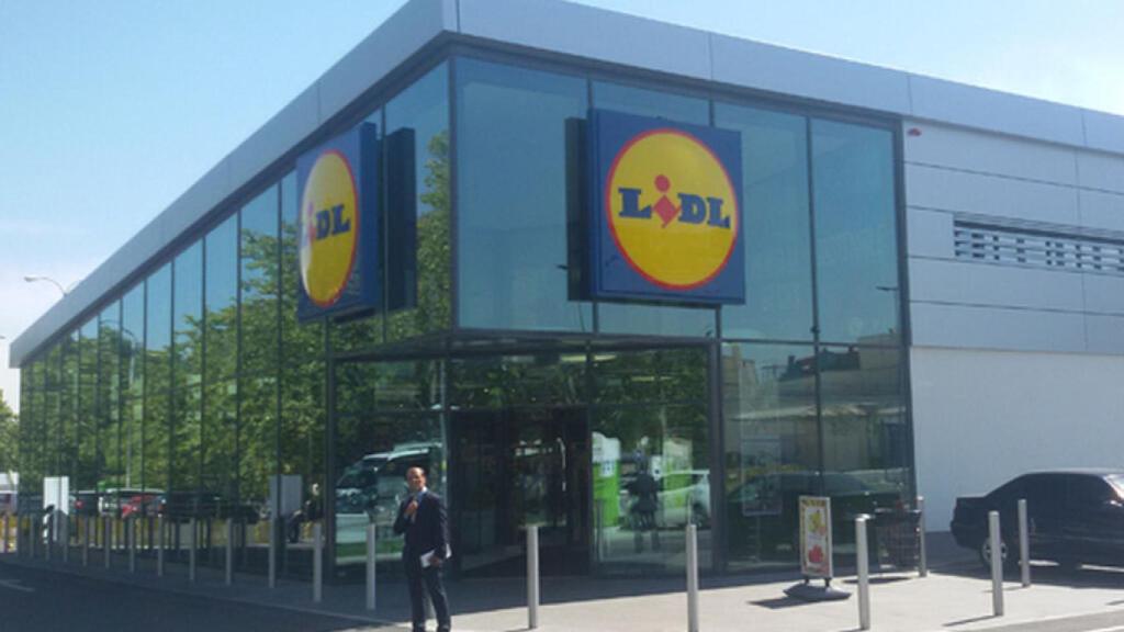 Fachada Lidl.