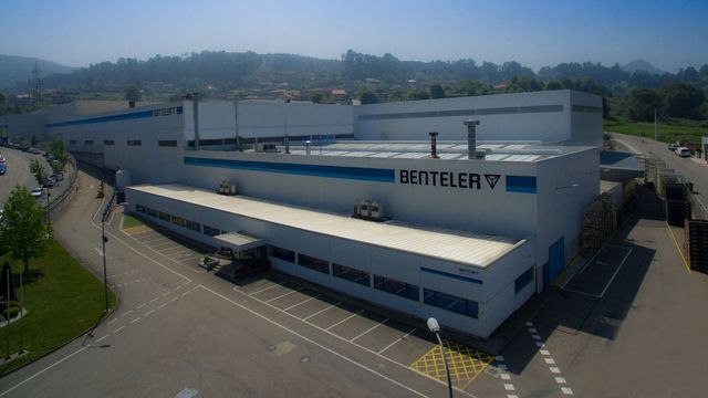 Planta de Benteler en el polígono de Valadares, en Vigo.