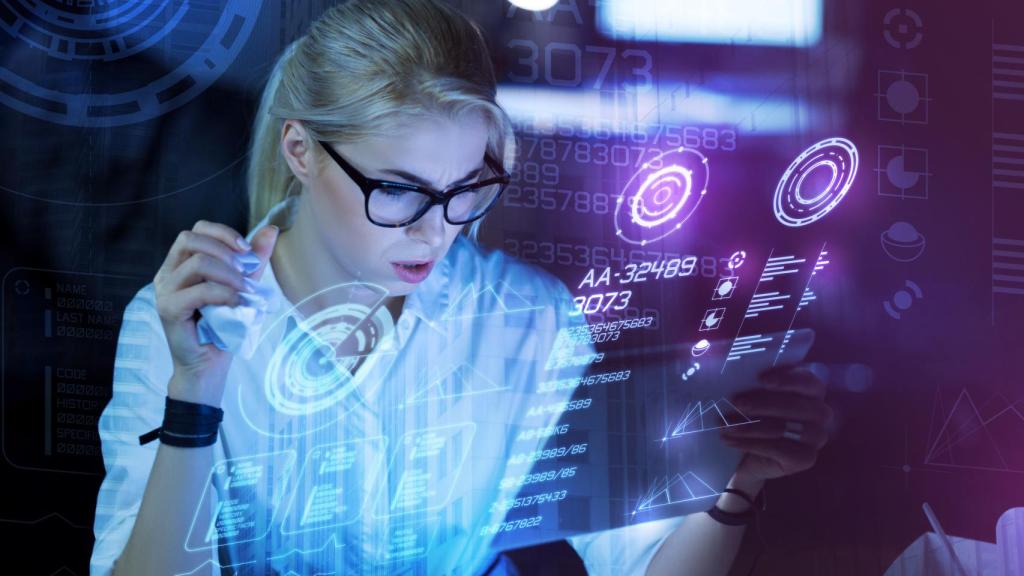 Una mujer en su trabajo como programadora, en una imagen de archivo.