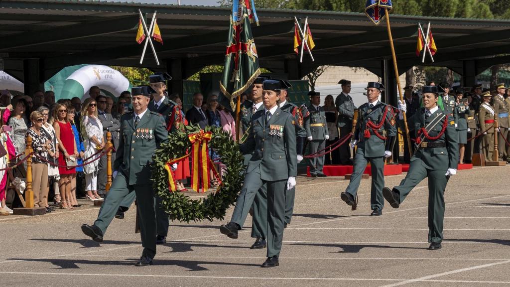 El coronel jefe de la Comandancia de Valladolid, Manuel Andrés Velarde Tazón, preside los actos conmemorativos de la festividad de la Virgen del Pilar, patrona de la Guardia Civil