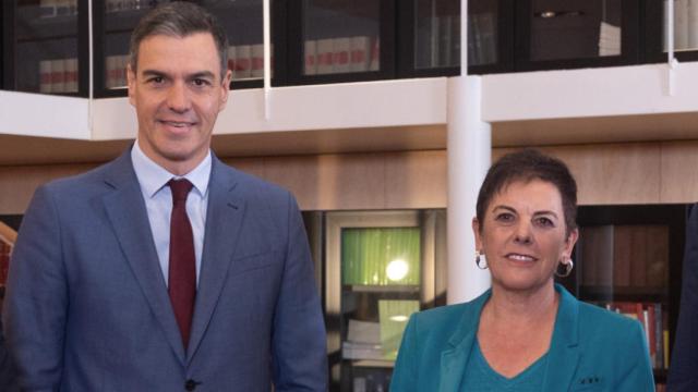 Pedro Sánchez y Mertxe Aizpurua, en el primer encuentro público con Bildu.