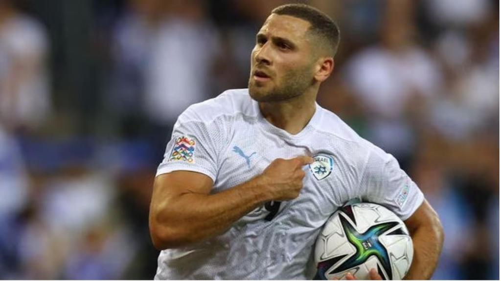 Weissman celebra un gol con Israel