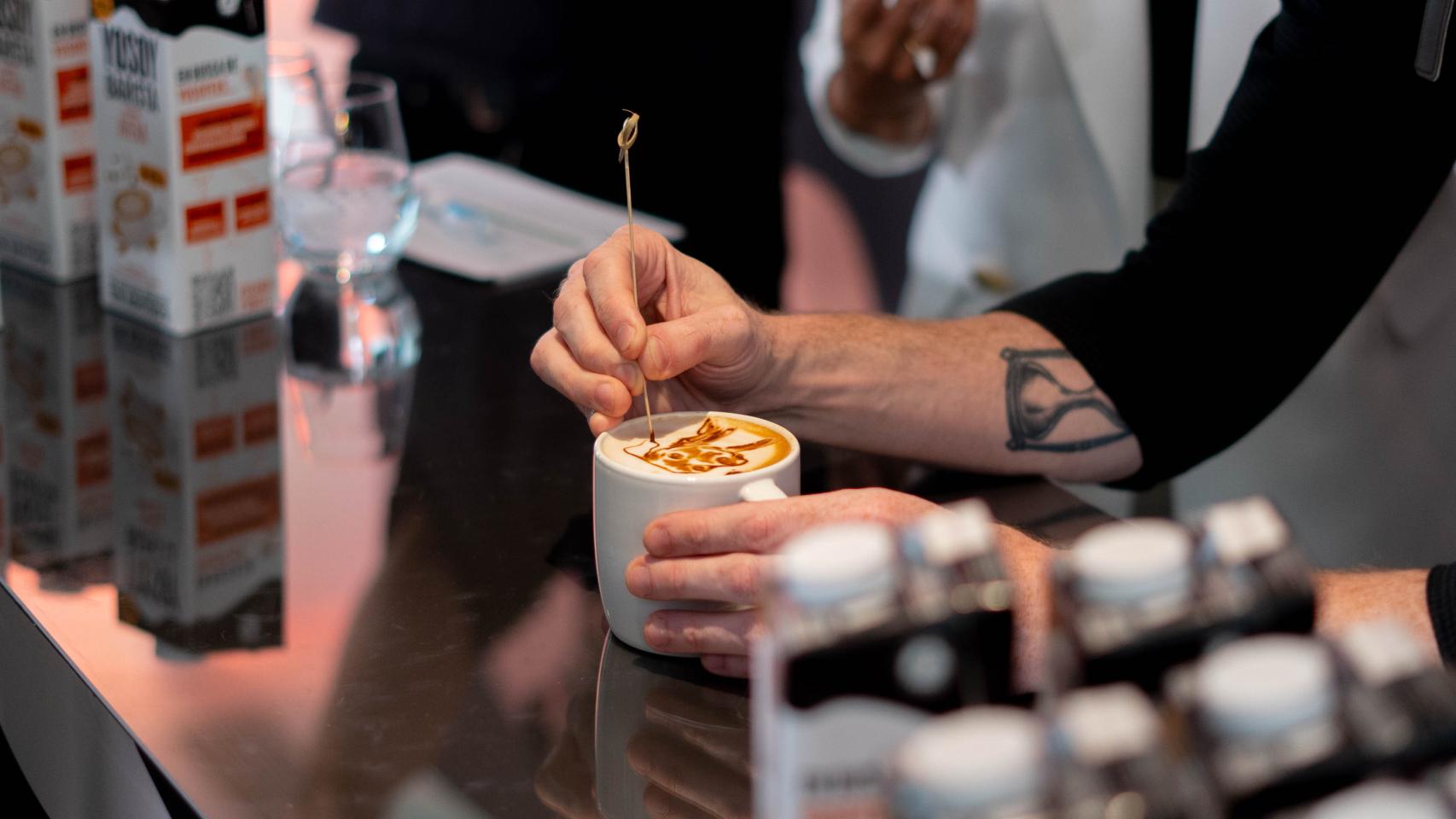 Las bebidas vegetales, cada vez más presentes en el café del día