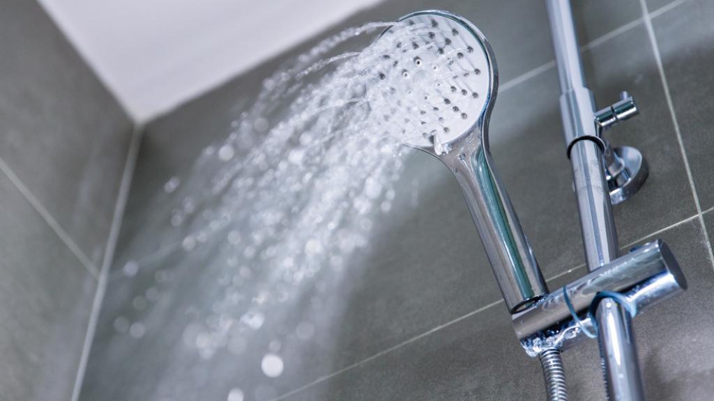 Di adiós a  tu ducha atascada: estos son los dos ingredientes infalibles que necesitas