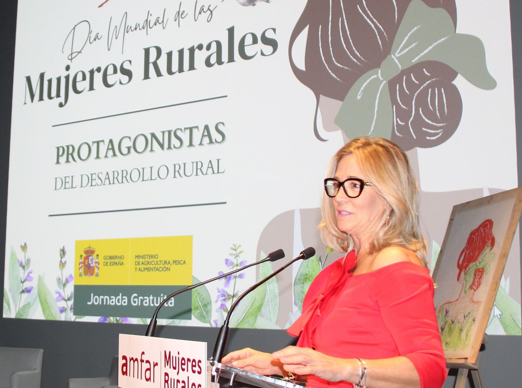 La presidenta nacional de Amfar, Lola Merino, en un momento de la jornada
