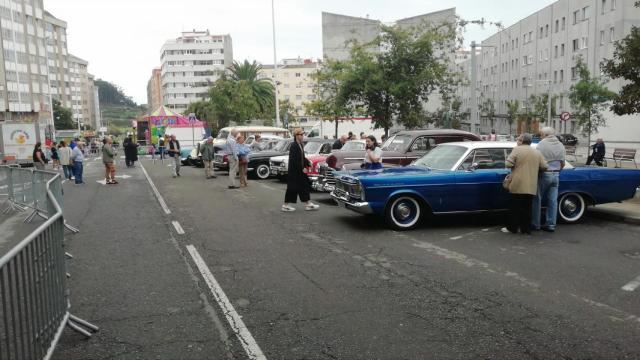 Muestra de vehículos Coruña Veteral Car en fiestas del Ventorrillo