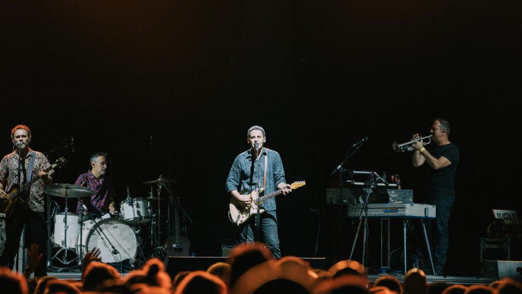 Un momento del concierto de Depedro en Benalfest.