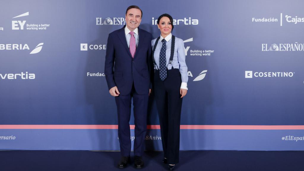Pedro J. Ramírez, presidente ejecutivo y director de EL ESPAÑOL y Cruz Sánchez de Lara, vicepresidenta de EL ESPAÑOL y editora de Magas y Enclave ODS.