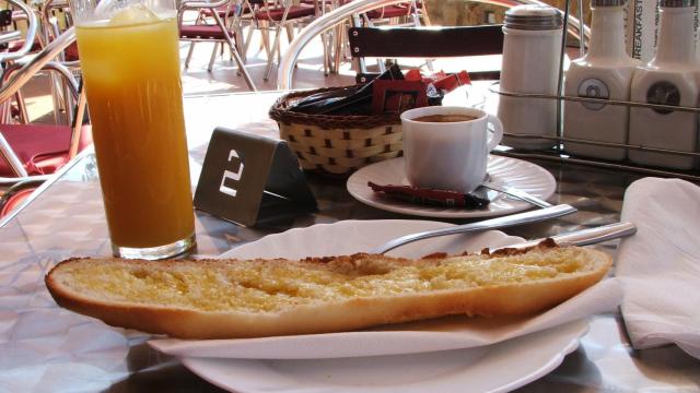 Desayuno español.