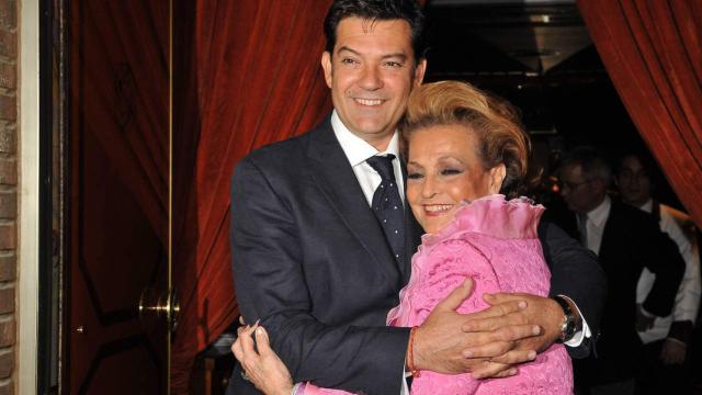 Augusto Algueró junto a su madre, Carmen Sevilla, en una imagen de archivo.