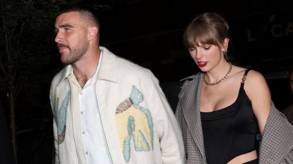 La pareja, cogida de la mano por las calles de Nueva York.