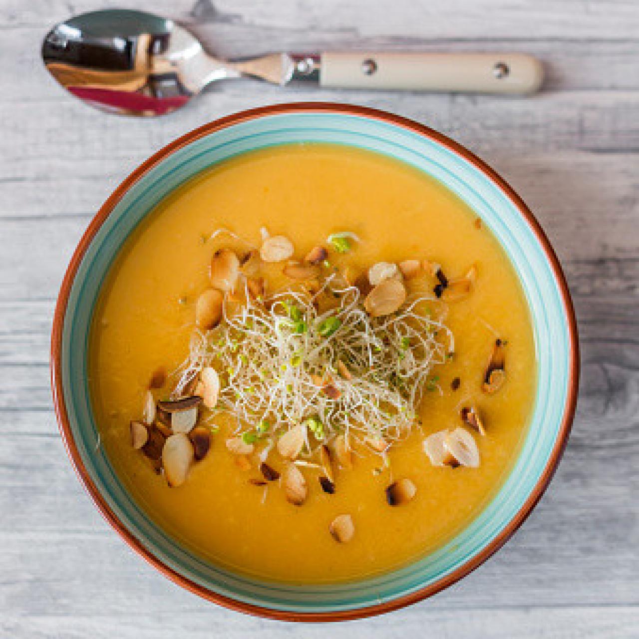 Crema de boniato, leche de coco y maíz