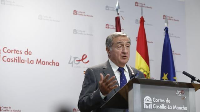 Emilio Fernández, fiscal superior de Castilla-La Mancha, en las Cortes regionales.