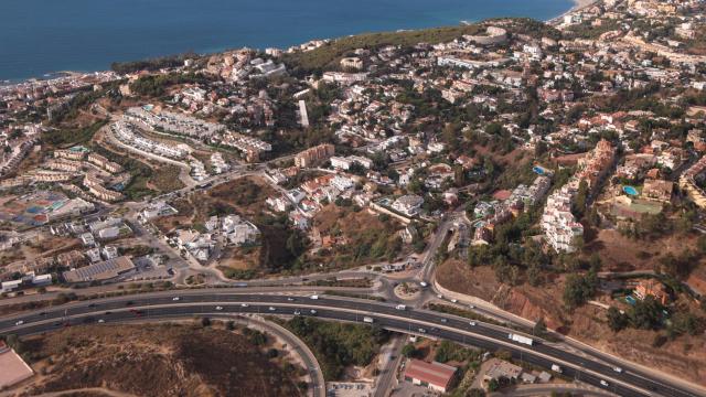 Imagen de Málaga capital y de un pequeño tramo de la Ronda Este.