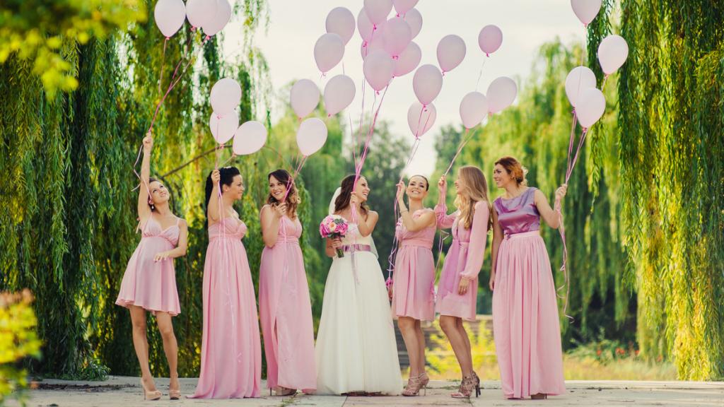 Novia con sus damas de honor