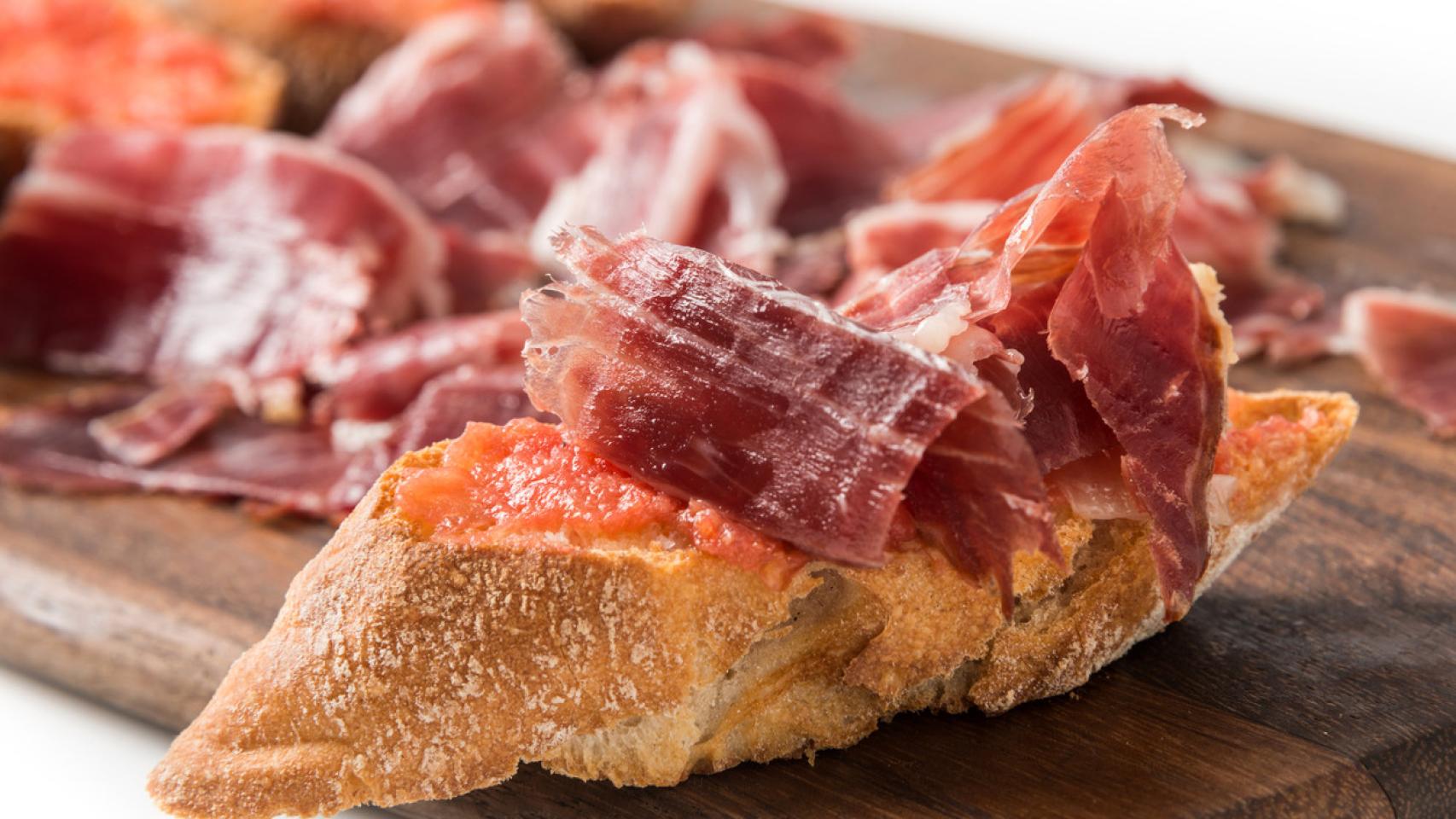 Las tapas que tienes que probar sí o sí si estás en Zaragoza: una de ellas se llama 'el guardia civil'