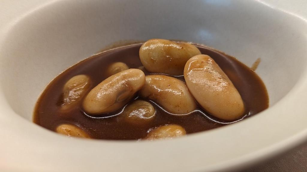 Victor Conus se luce con los platos de cuchara, y sus fabes son únicas