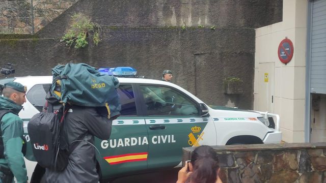 Esta mañana entrando en los juzgados de Ferrol