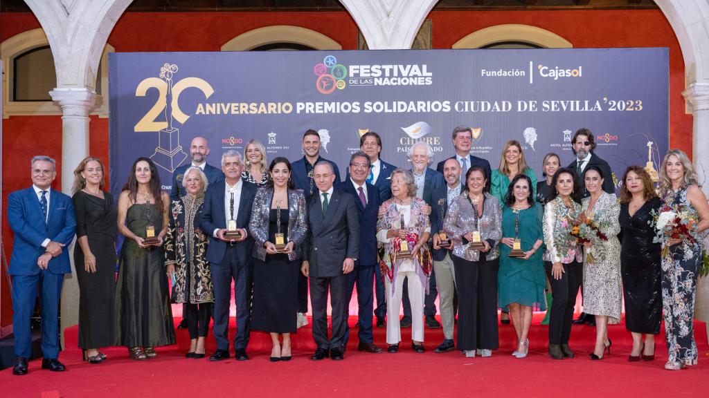 'El Turronero', Joaquín Sánchez y Modesto Barragán, tres de los premiados en la XX gala solidaria.