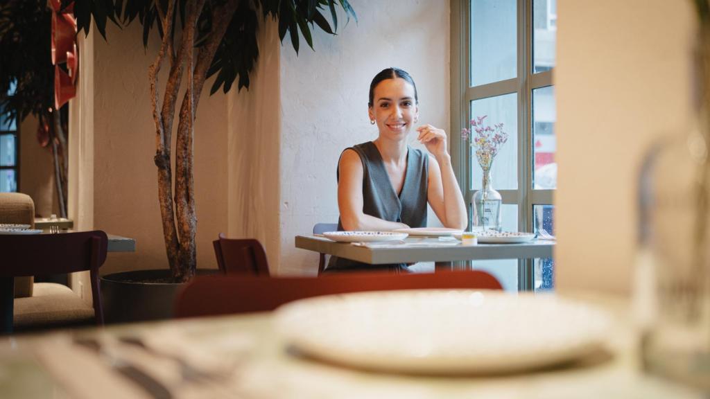 Rebeca Toribio, fundadora de Superchulo, en su local.