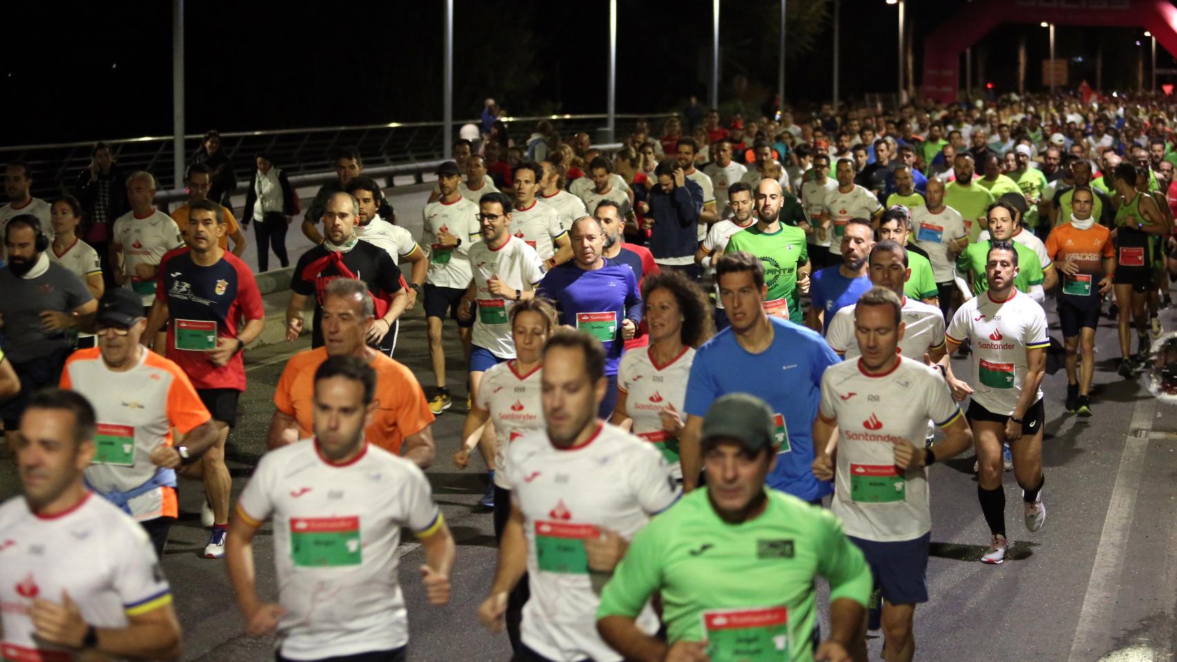 Corredores de la Carrera Nocturna de Toledo en 2022.