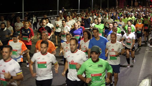 Corredores de la Carrera Nocturna de Toledo en 2022.