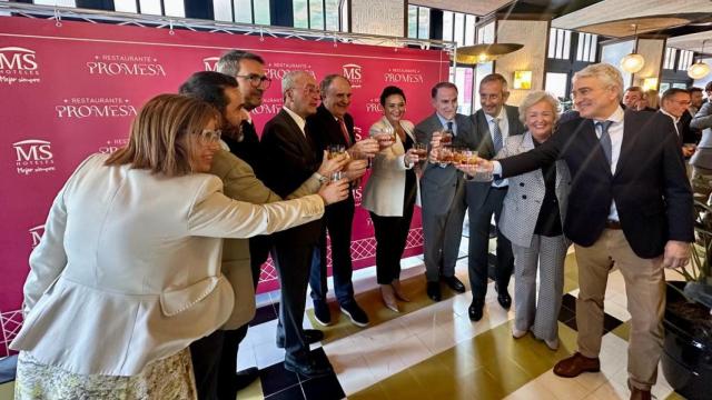 Un momento de la inauguración del restaurante Promesa en Málaga.