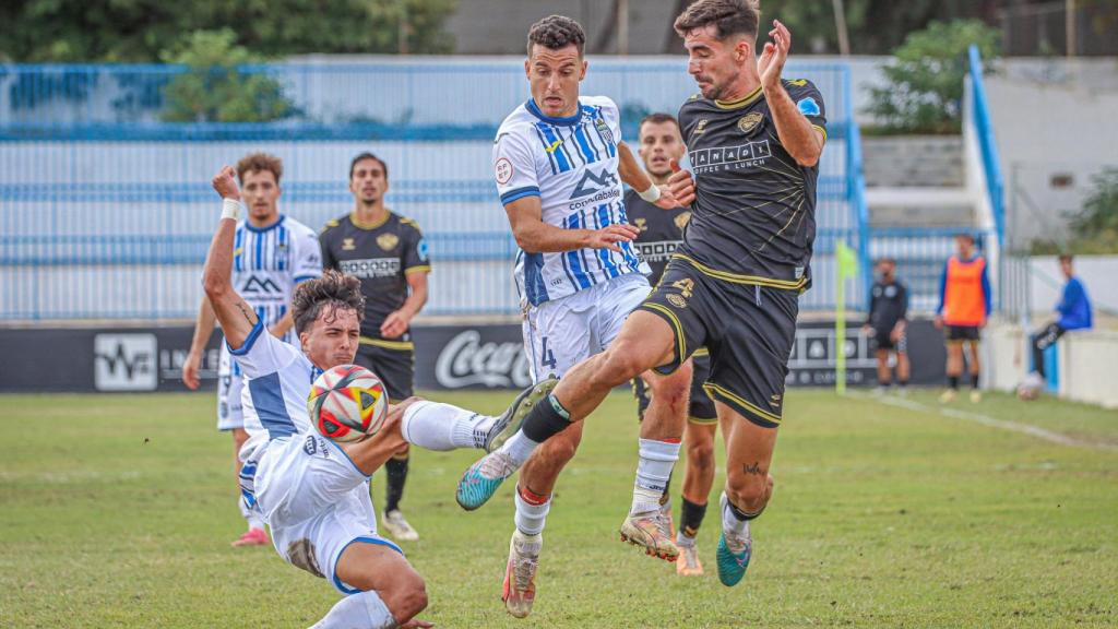 El Intercity no puede con el Atlético Baleares.