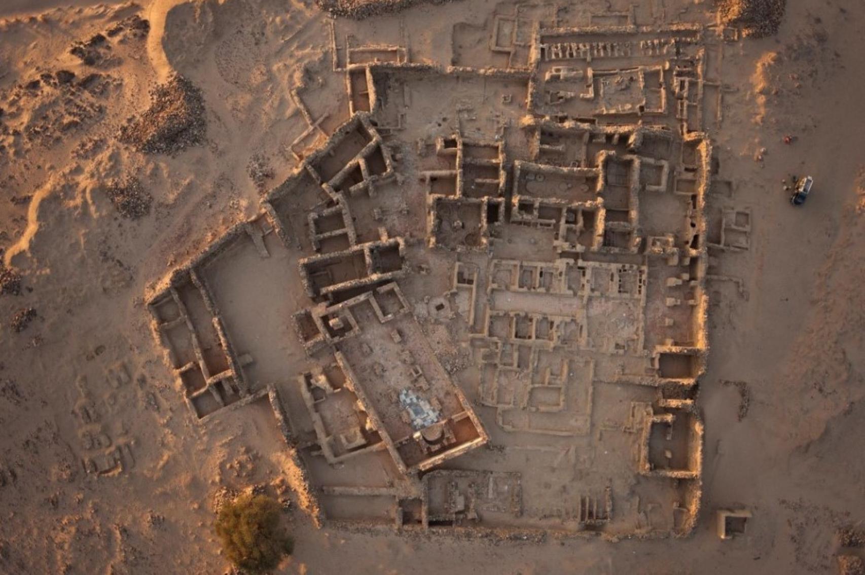 Imagen aérea del complejo monástico de Ghazali.