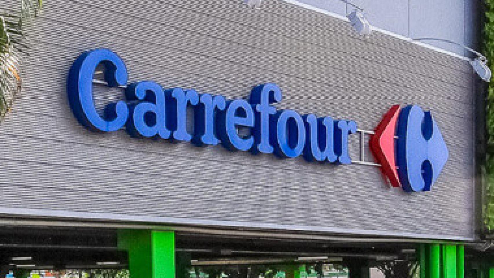 Fachada Carrefour.