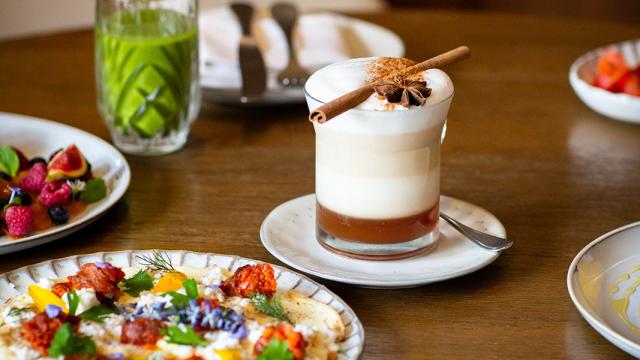 Desayuno en el Six Senses de Ibiza.